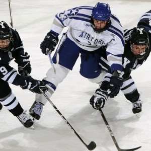 9游电竞站-埃利亚·维维亚尼在场地自行车全能中夺金，维亚利自传